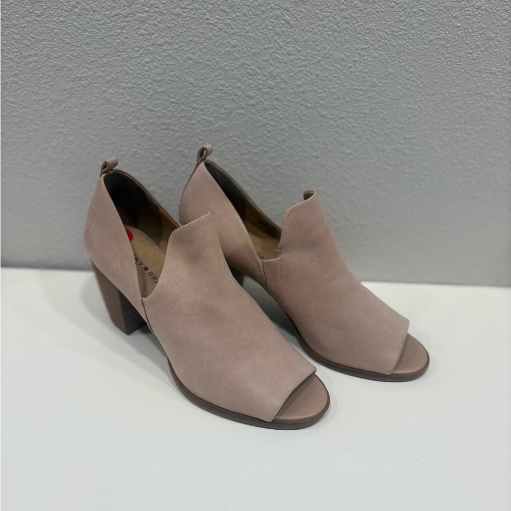 Women's Peep Toe Block Heels